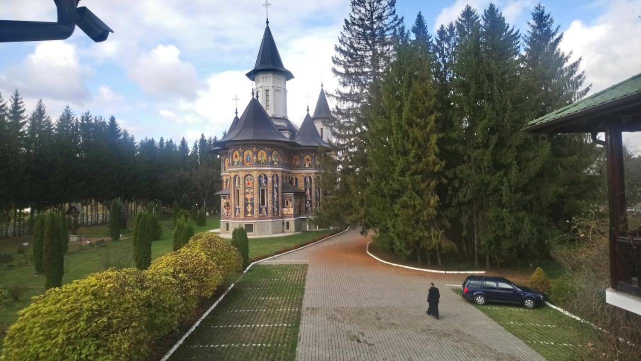 Minastirea Neamt Casa "Ierusalim-Hozeva-Hozeva" 게스트하우스 외부 사진
